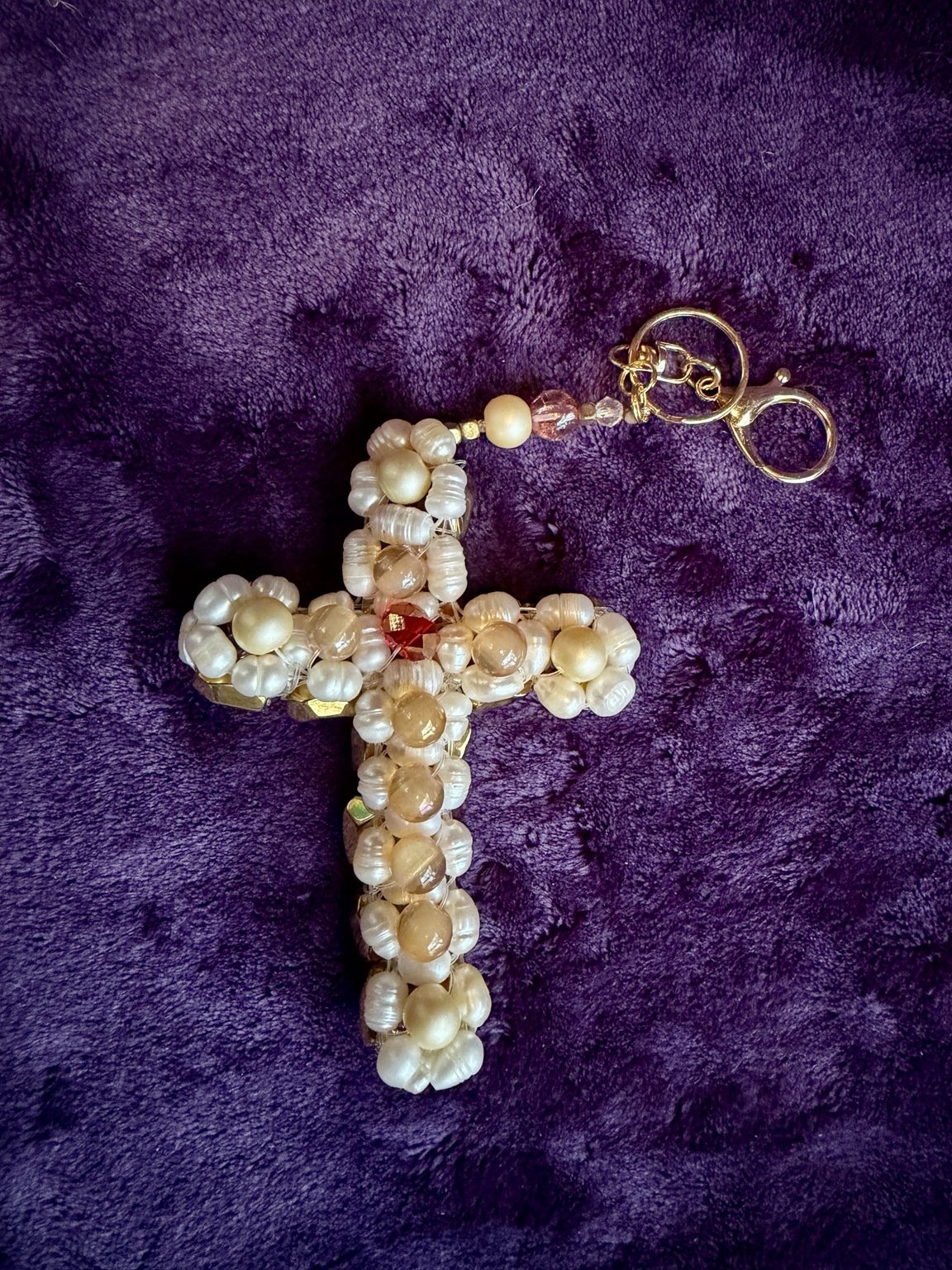 $10 Keychain #6 — Pearl Floral Cross Keychain