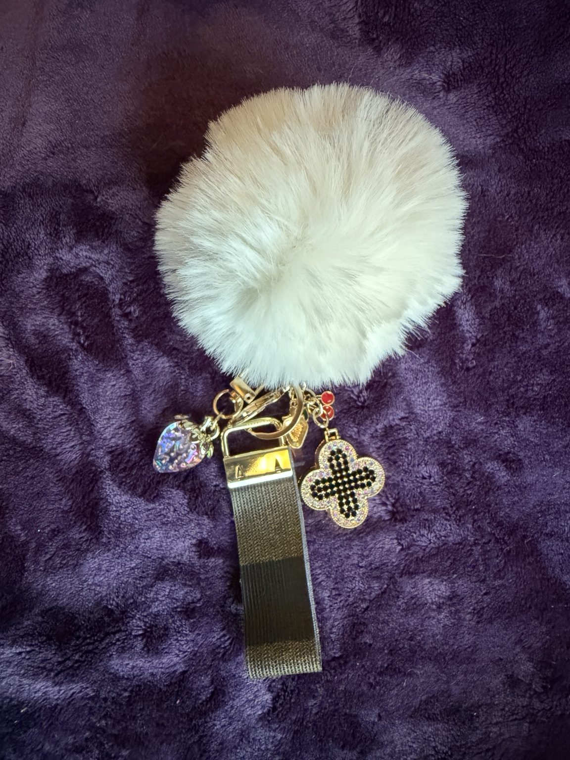 $6 Keychain #4 — White Pom Clover Keychain