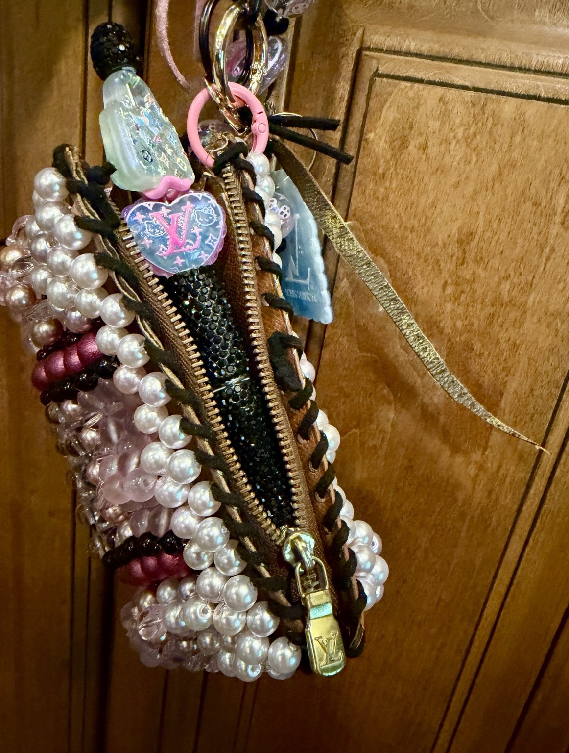 Wild Rose Gypsy Pearl Up-Cycled Luxury Coin Purse photo 4