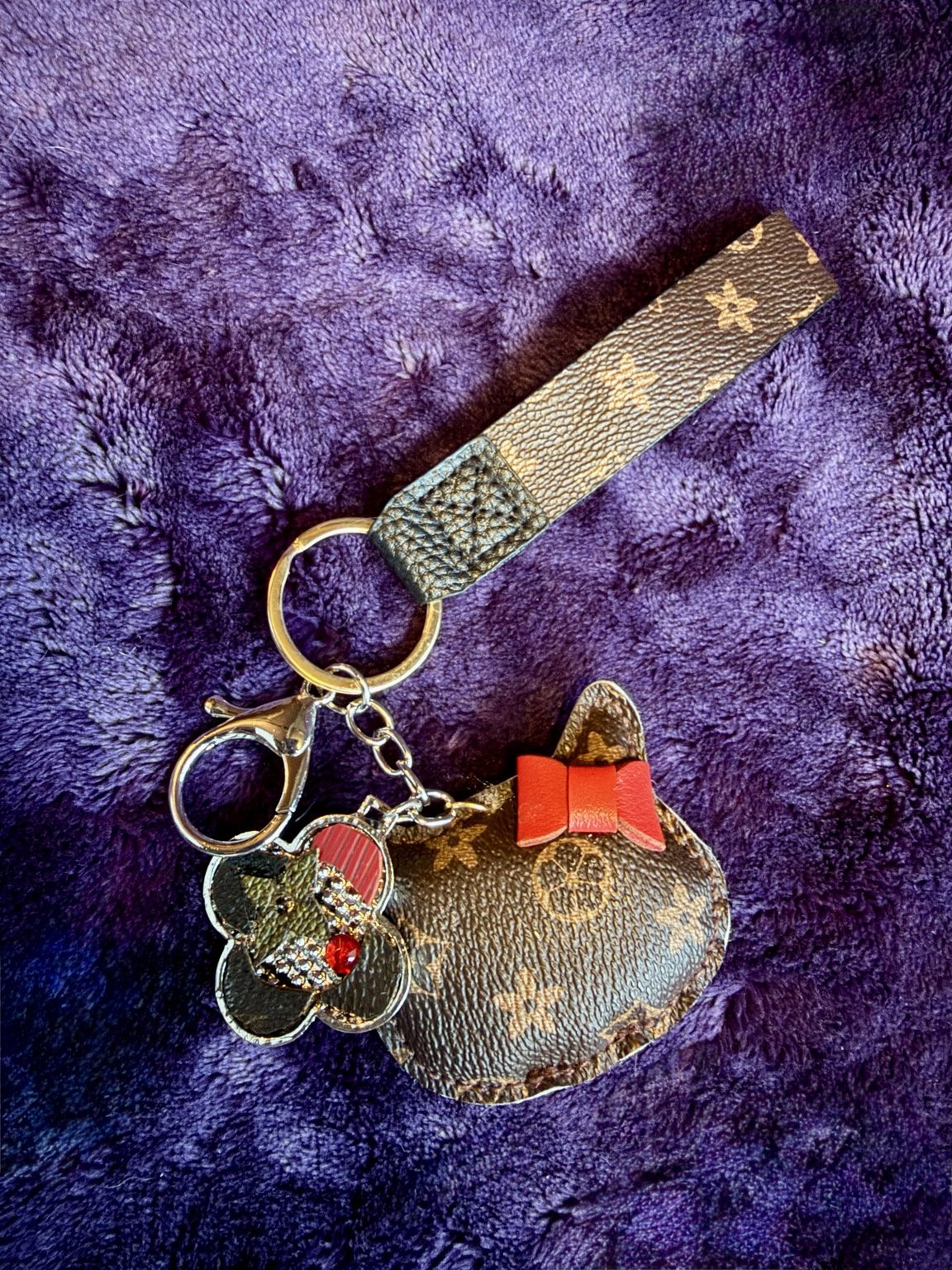$8 Keychain #22 — Up-Cycled Kitty Wristlet Keychain